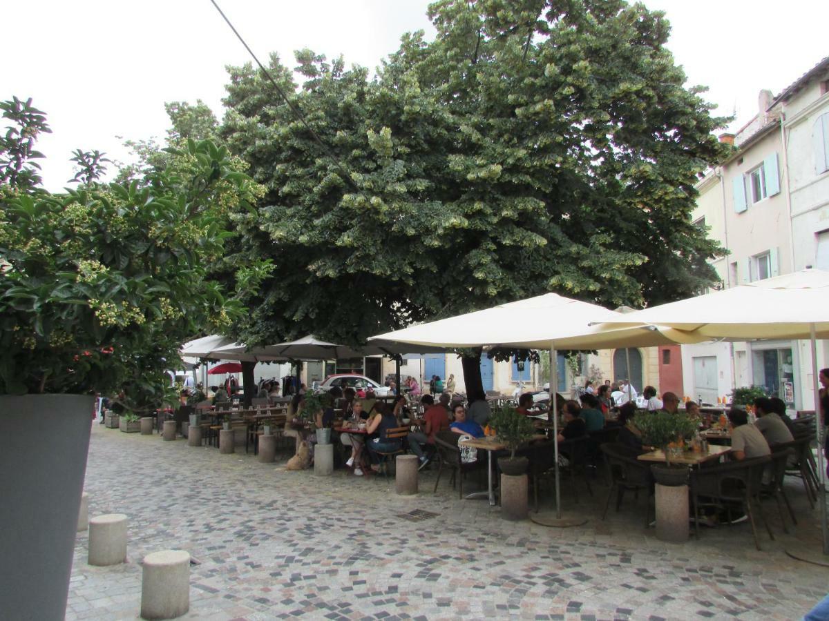 Studio Typique Et Cosy Climatise. Arles Exterior photo